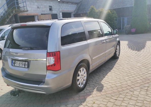 Chrysler Town &amp; Country cena 54500 przebieg: 160000, rok produkcji 2013 z Tuliszków małe 232